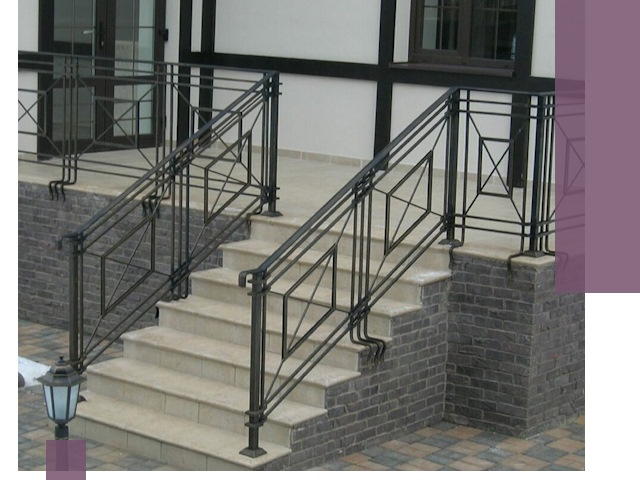 Перила для крыльца в Чусовой — монтаж, изготовление и установка