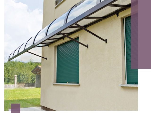 Козырьки над окнами в Чусовой — изготовление и монтаж по выгоде