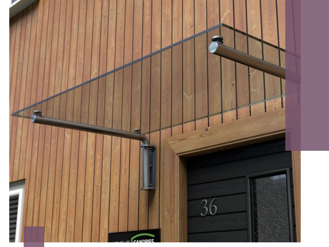 Стеклянные козырьки на входы и фасады в Чусовой