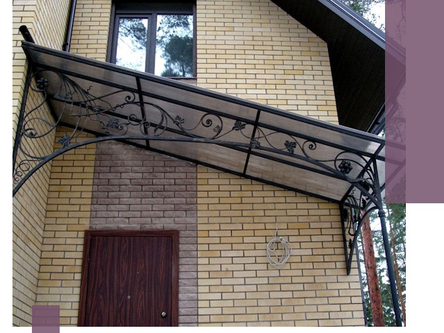 Односкатные козырьки из металла под ключ в Чусовой